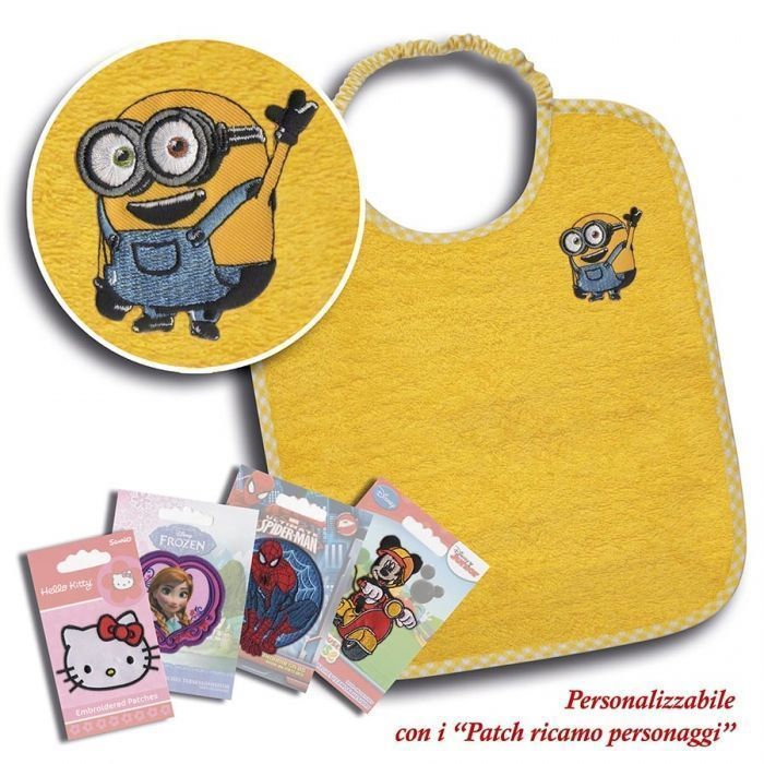 Esempio personalizzazione con patch ricamo personaggi